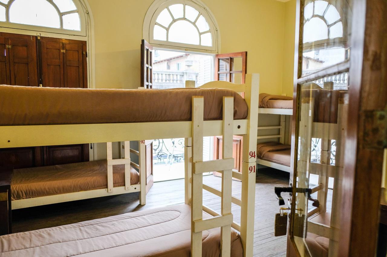 Hostel Del Centro San Miguel de Tucumán Dış mekan fotoğraf